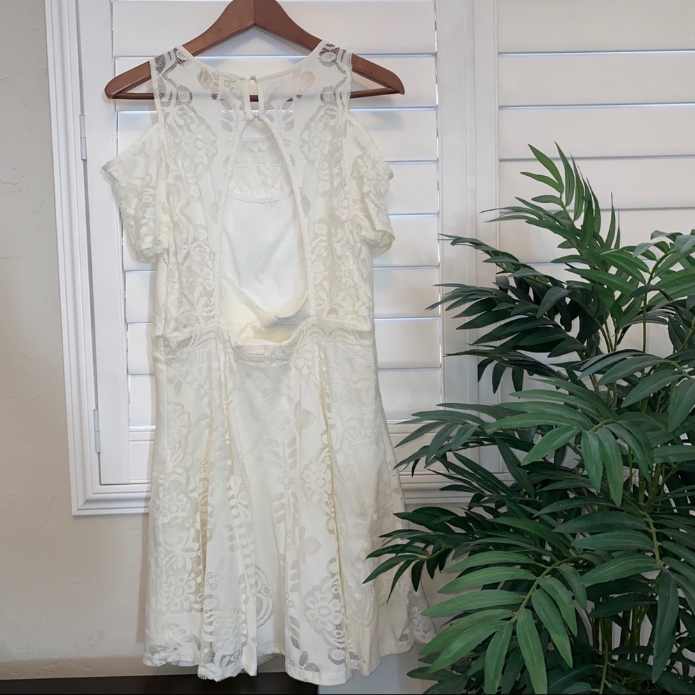 Altar’d State White Lace Dress - Picture 2 of 8